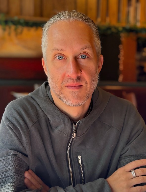Portrait of Alex Romanovich